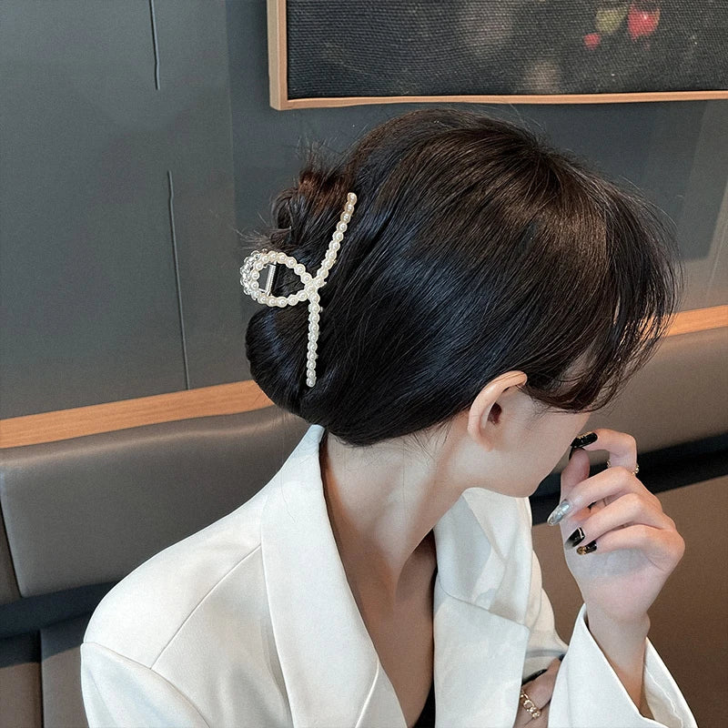 Celebrity Style Pearl Cross Shark Hairpin Long Hair Back Grab Korean Fashion Hair Accessories For Women