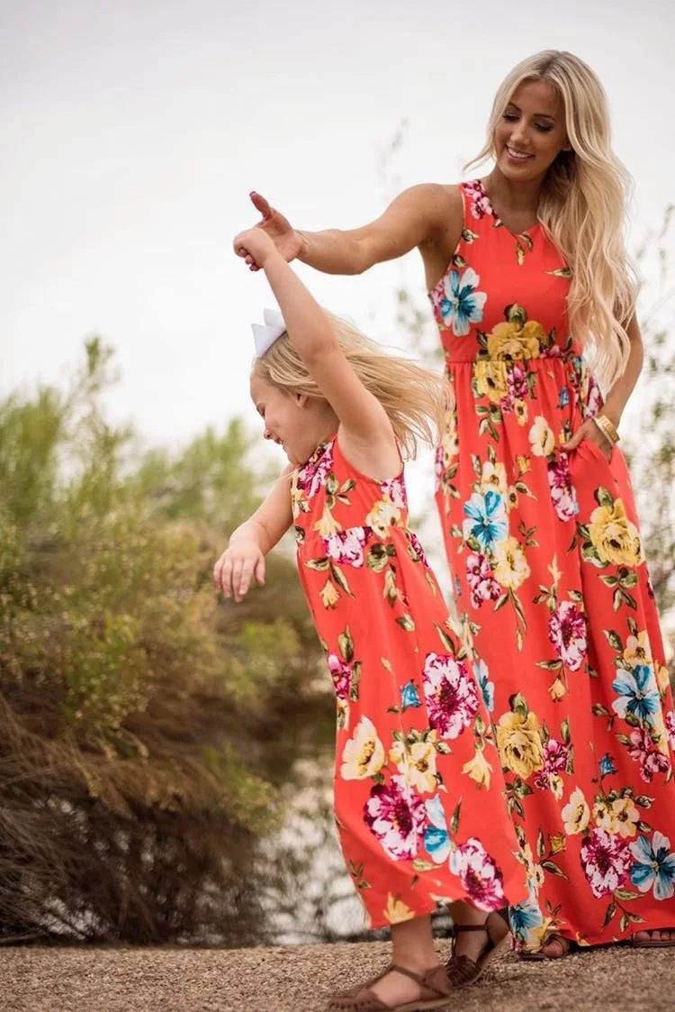 Family Matching Outfits Summer Mom And Kids Dress Girls Flower Matching Dress