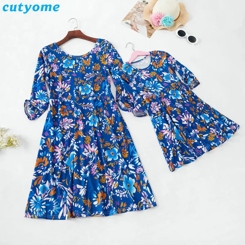 Mother Daughter Dresses Floral Print Half Sleeve Blue Dress Family Matching Outfits