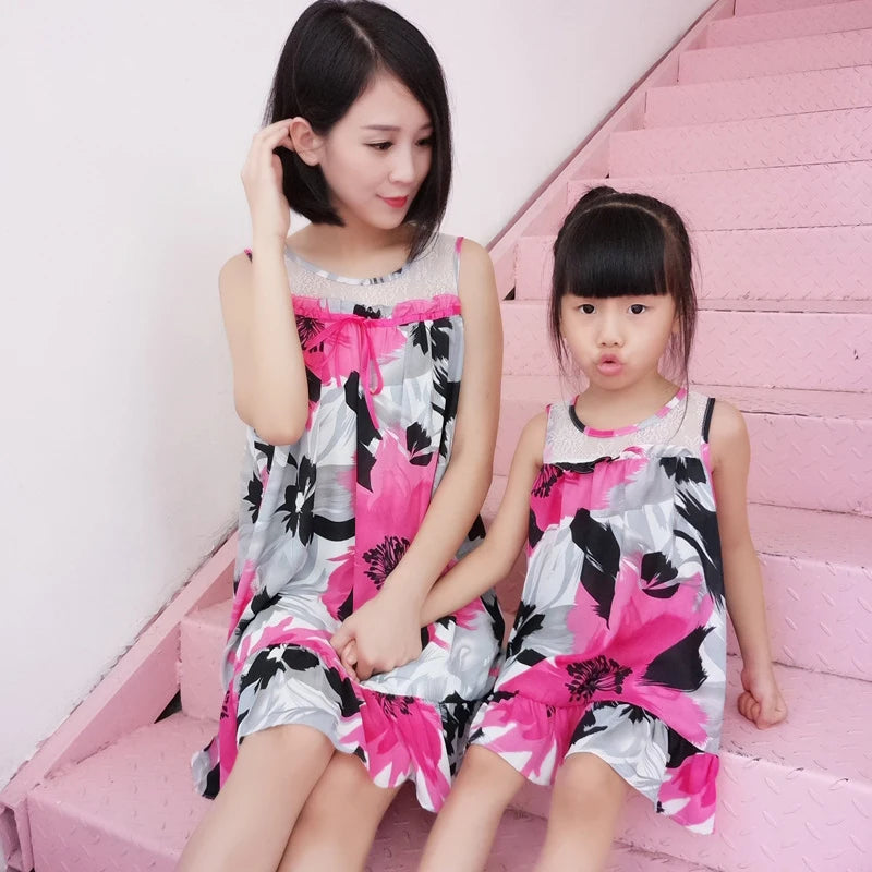 Family Matching Outfits Summer Mother Daughter Lace Dresses Fashion Party Beach Holiday Dress