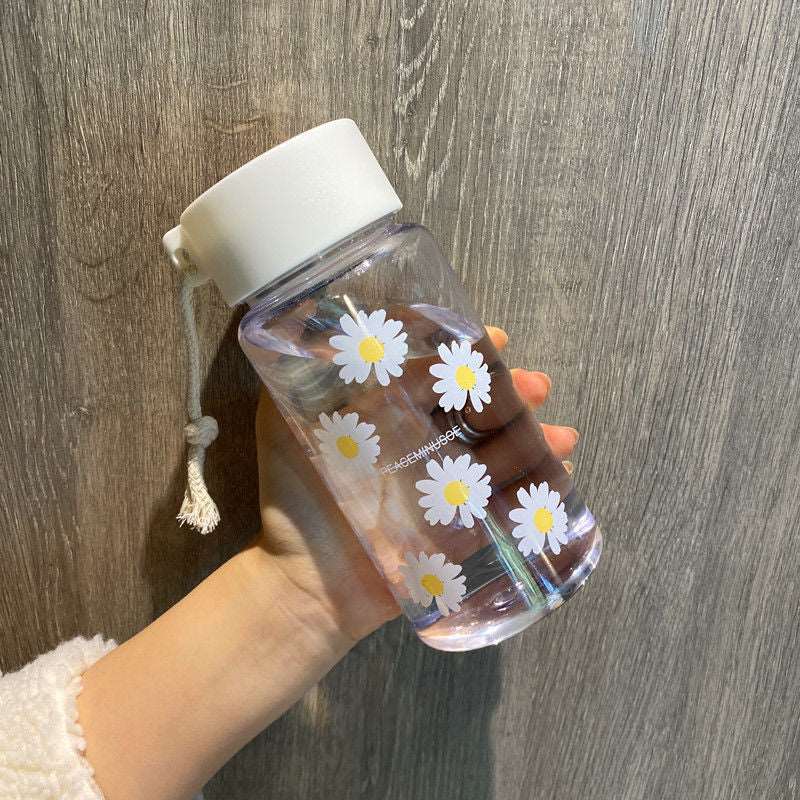 500ml Small Daisy Transparent Plastic Water Bottles BPA Free Creative Frosted Water Bottle With Portable Rope