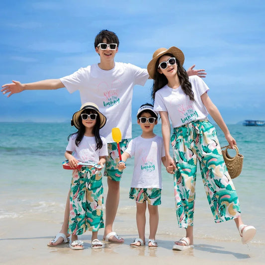 Summer Beach Family Matching Outfits Mother Daughter Father Son Casual Cotton T-shirt +Shorts