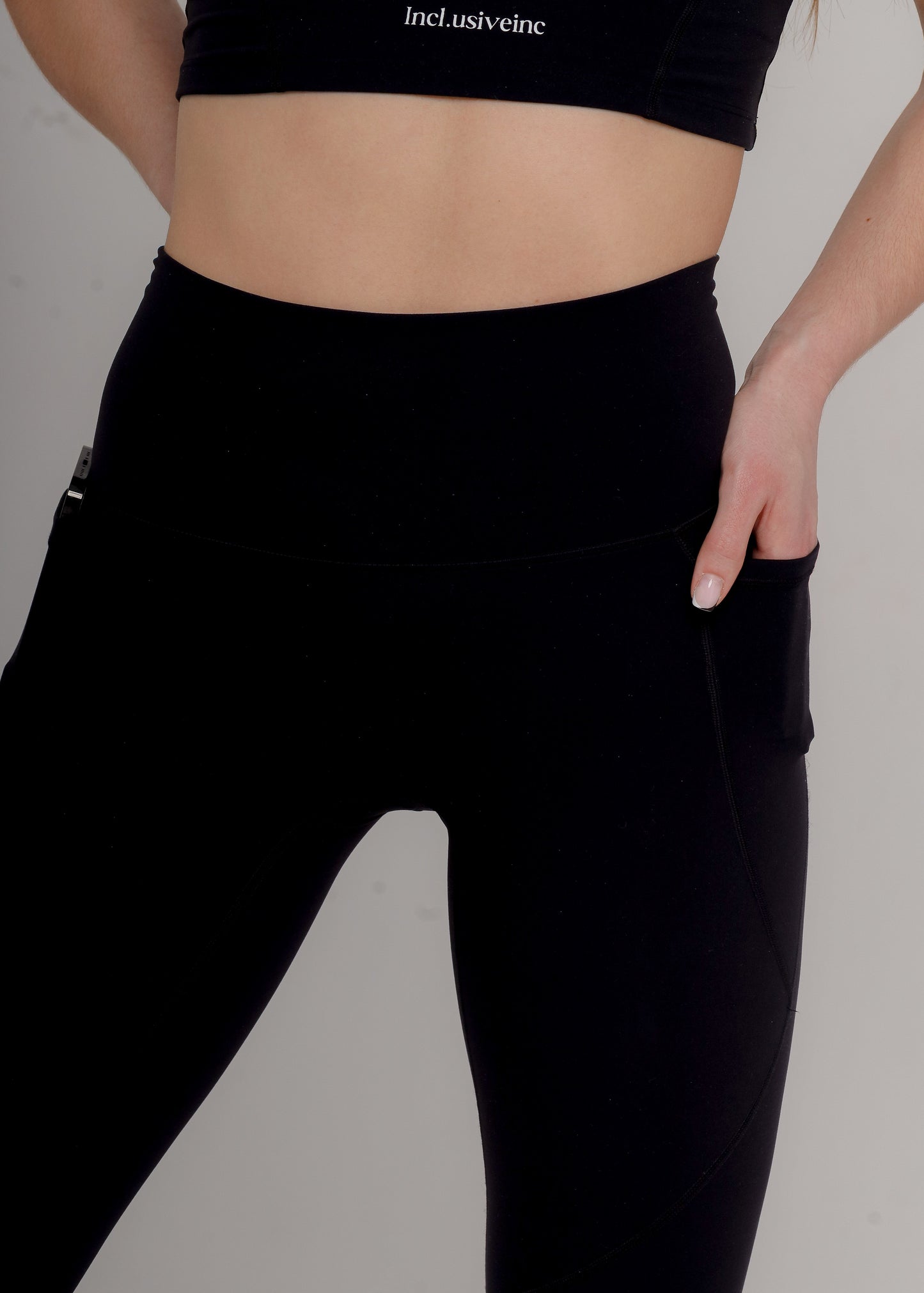 Active Black Leggings with Pockets