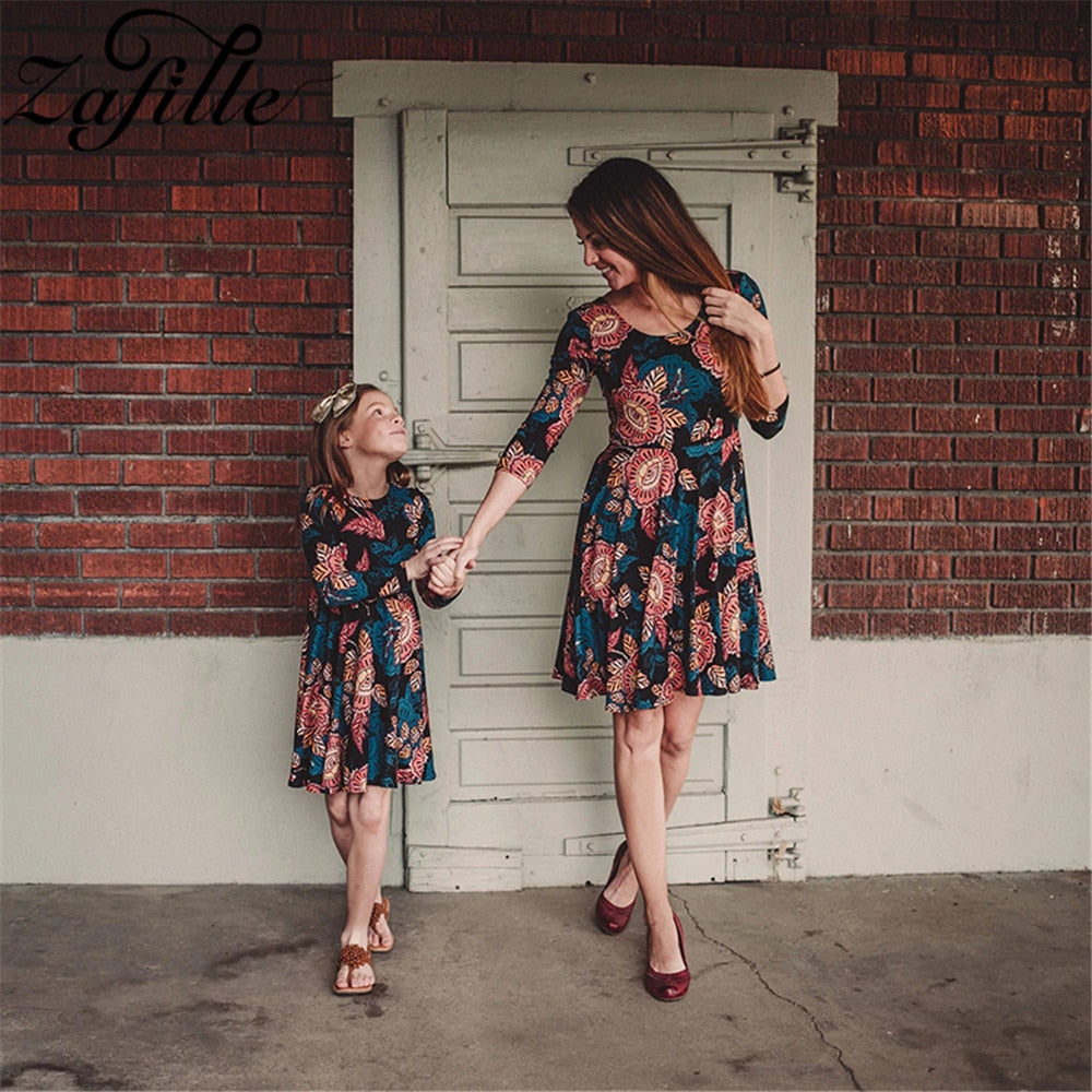 Family Matching Clothes Three Quarter Spring Floral Mini Mother & Daughter Matching Dresses