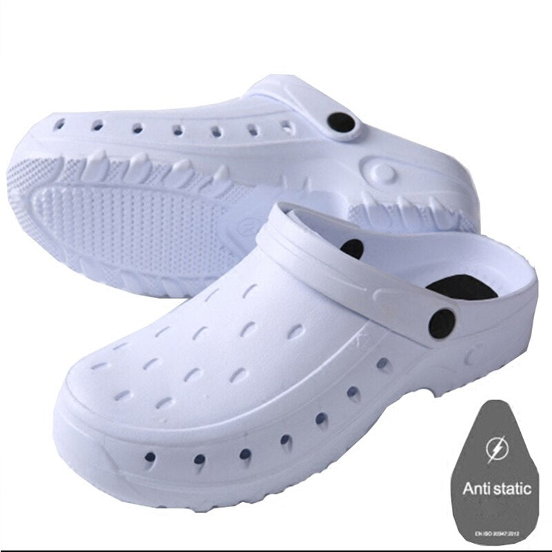 Men summer white Anti-static medical surgical shoes nursing clogs operating room cleaning shoes medical slippers