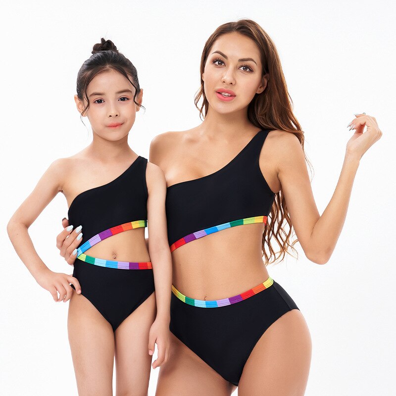 Mommy and Me Swimsuit 2022 Summer Mother Daughter Family Look Bikini Mother Kids Girl Beach Swimwears