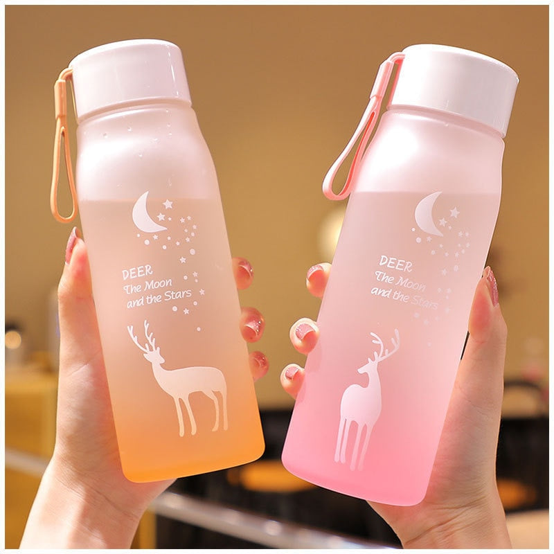 560ml Sports Water Bottle Plastic Portable Drinking Cup Girl Leakproof Drop-proof Shaker Mug Travel Water Bottle for Outdoor