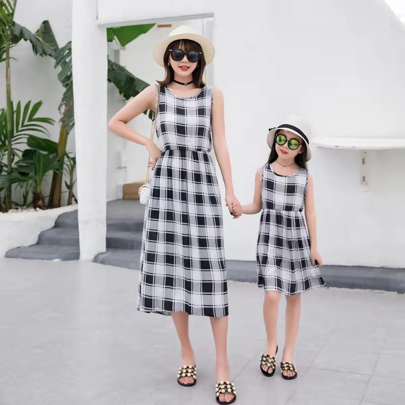 Family Matching Floral Sleeveless Mother Daughter Beach Dress