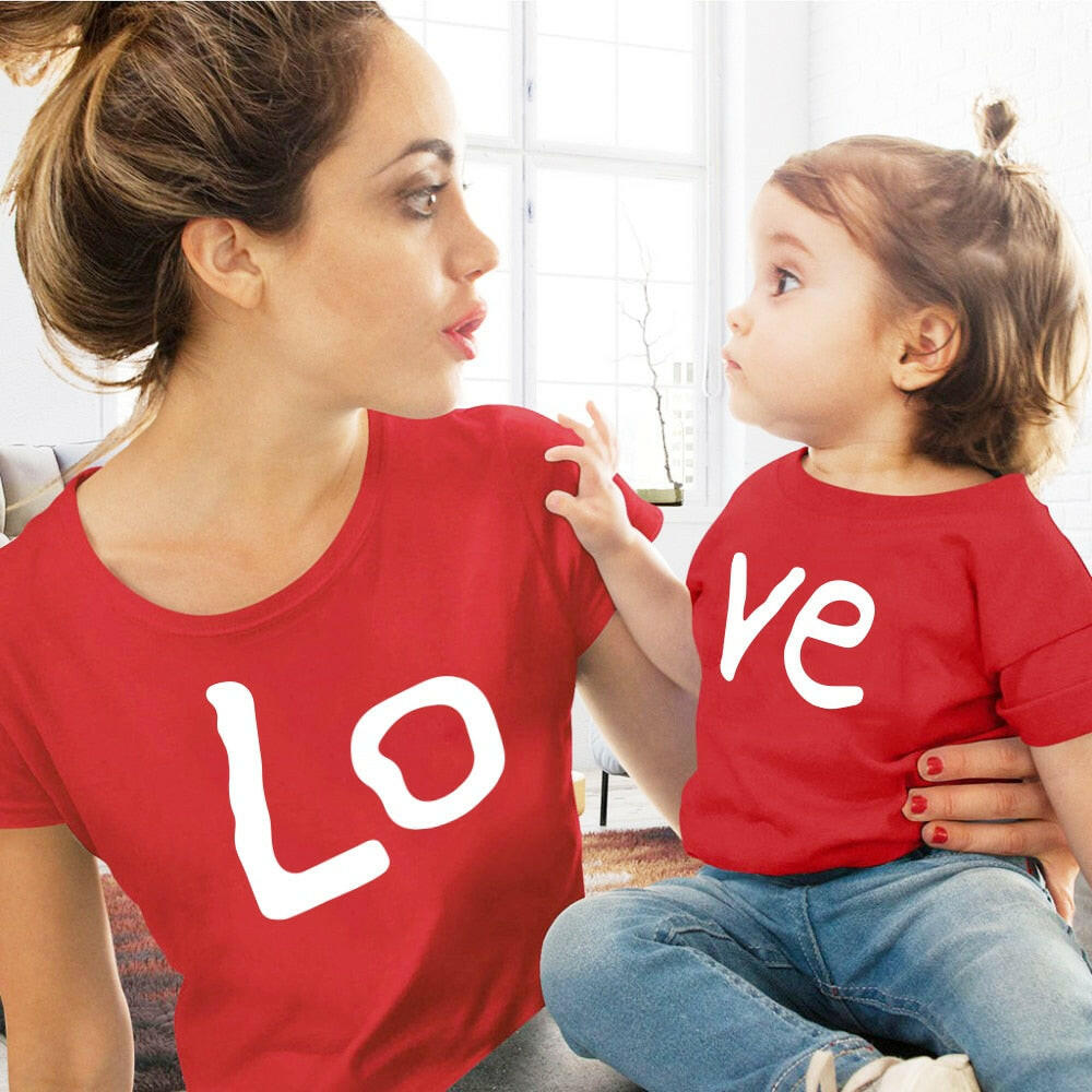 Love Family Matching Print T-shirt.