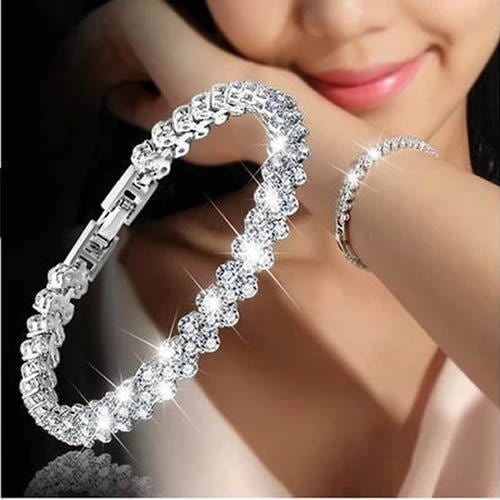 Crystal Heart Charm Silver Bracelet for Women.