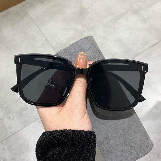 Classic Vintage Square Sunglasses for Women.