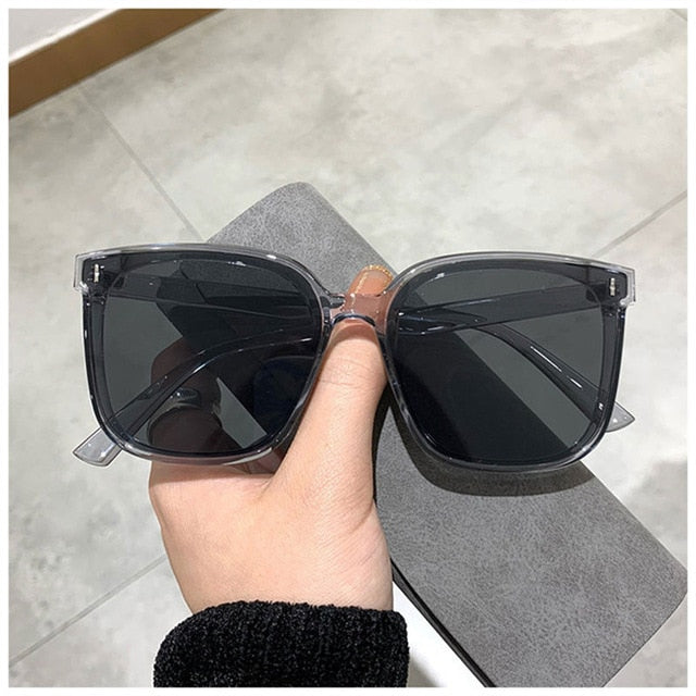 Classic Vintage Square Sunglasses for Women.