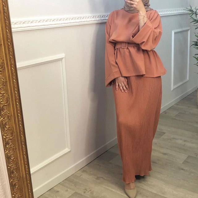 Eid Ramadan Two Piece Matching Outfit Muslim Sets Women Fashion Tops Belted Dress Pleated Skirt Suit Islam Dubai Turkey Clothing