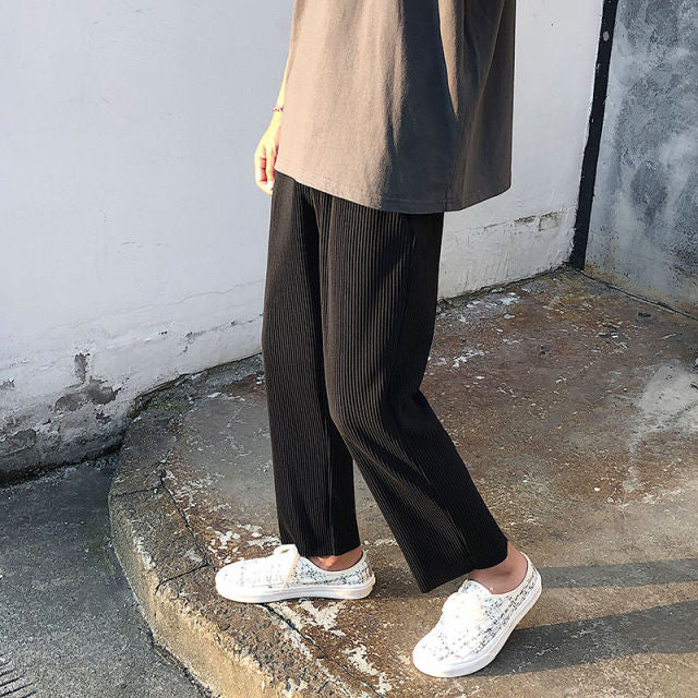 Pleated Straight Ice Silk Loose Pants for Men.