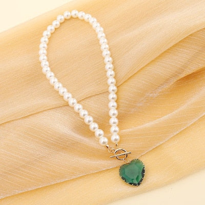 Retro Love Pearl Necklace - Fashion Pendant for Women