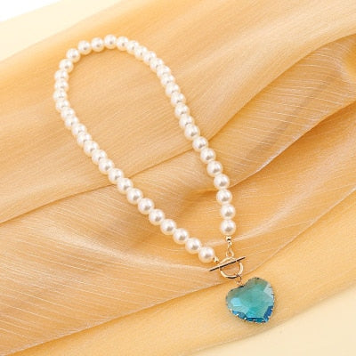 Retro Love Pearl Necklace - Fashion Pendant for Women