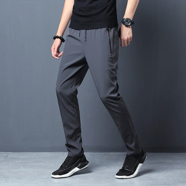 Men's Breathable and Elastic Casual Fleece Outdoor Sweatpants.