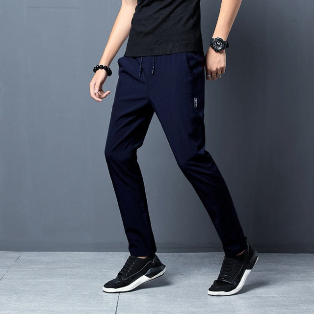 Men's Breathable and Elastic Casual Fleece Outdoor Sweatpants.