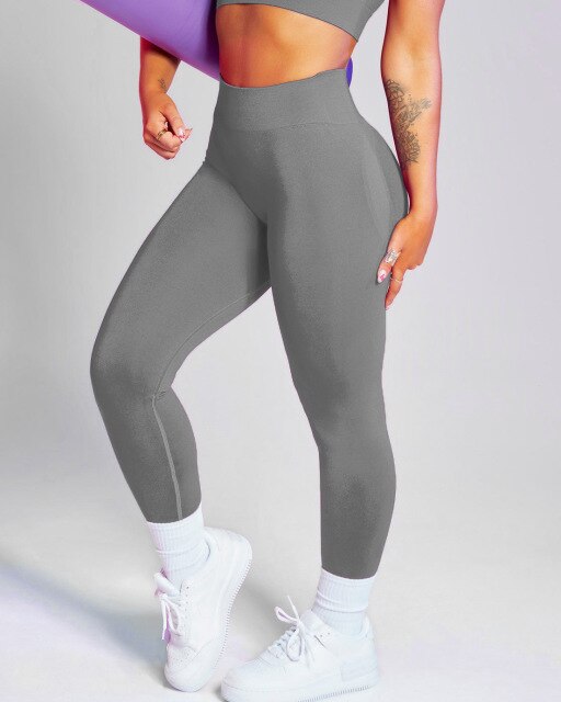 Seamless Women Yoga Set Sportswear High Waist Hip lift Legging